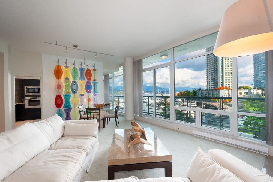 203 499 Broughton Street Vancouver, BC - 11