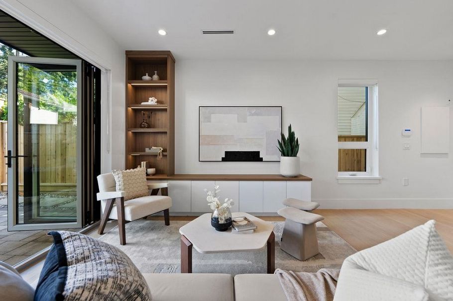 2 6318 Sophia Street Vancouver, BC - 15