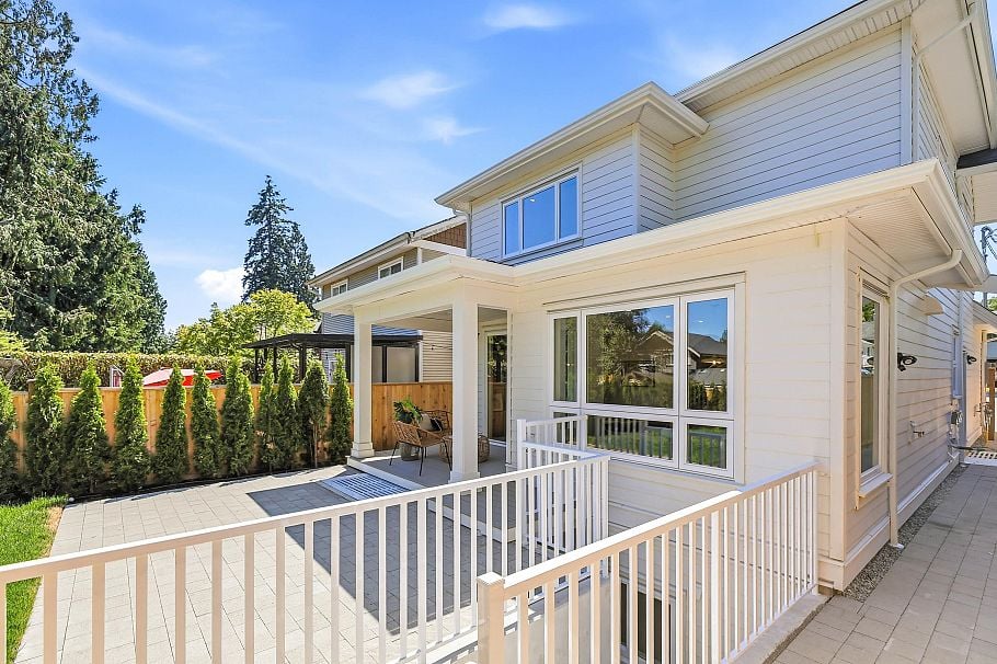3490 Church Street North Vancouver, BC - 35