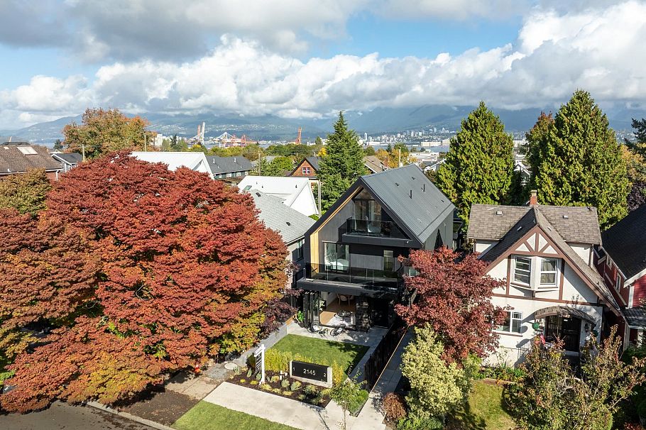 1 2145 Napier Street Vancouver, BC - 6