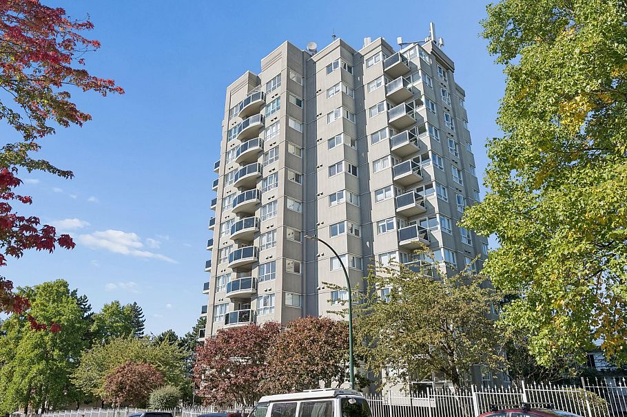 1204 1833 Frances Street Vancouver, BC - 1