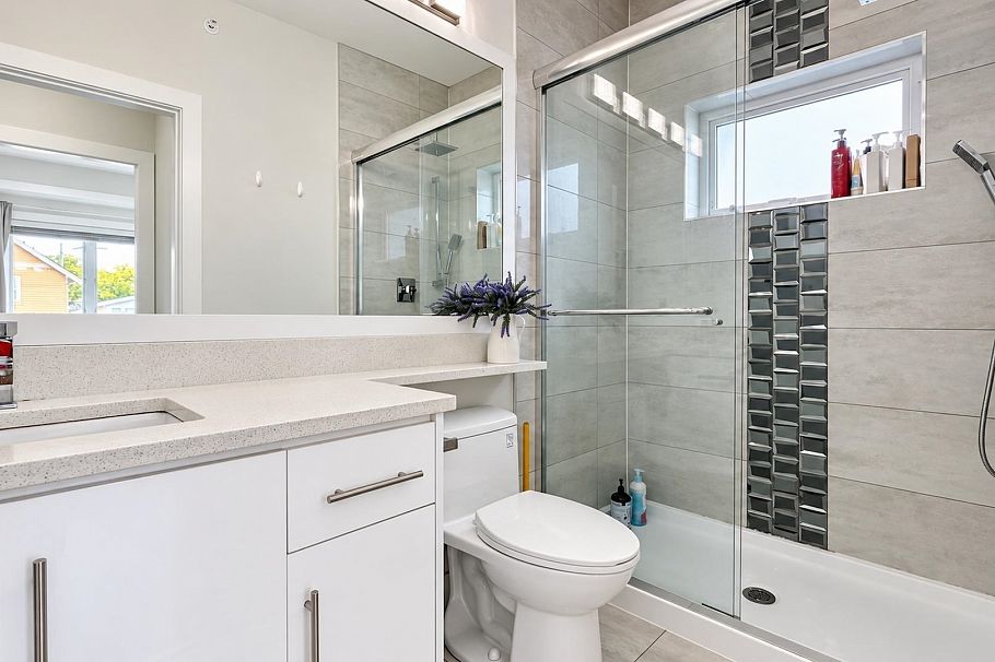4985 Moss Street Vancouver, BC - 22