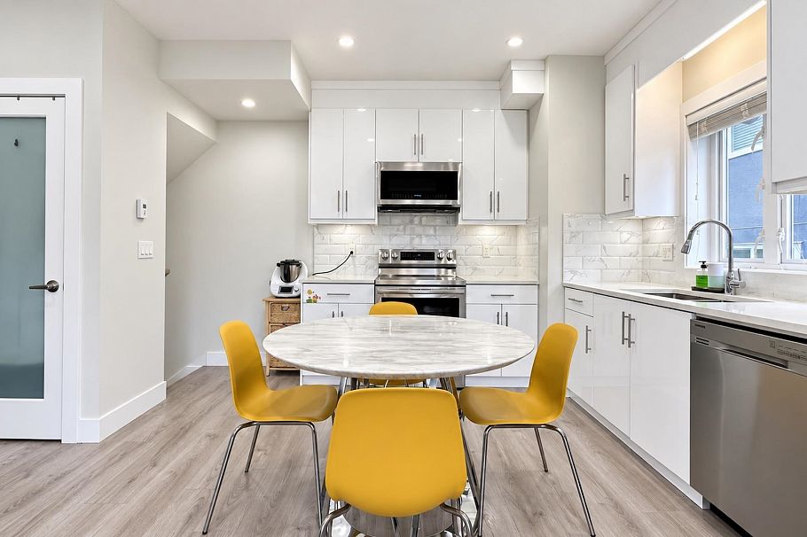 4985 Moss Street Vancouver, BC - 12