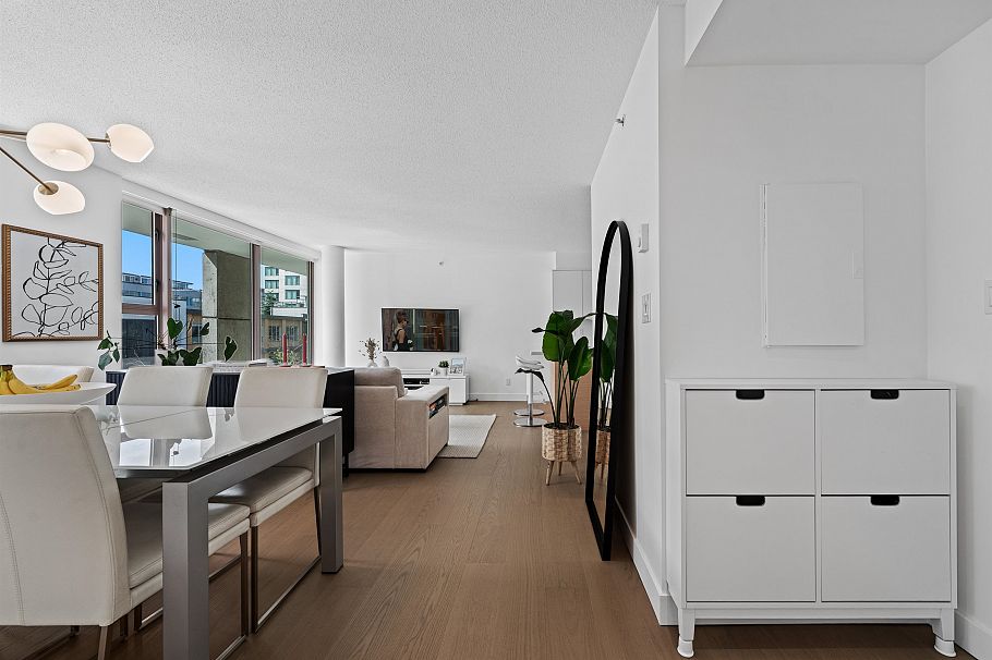 204 1633 W 8th Avenue Vancouver, BC - 19