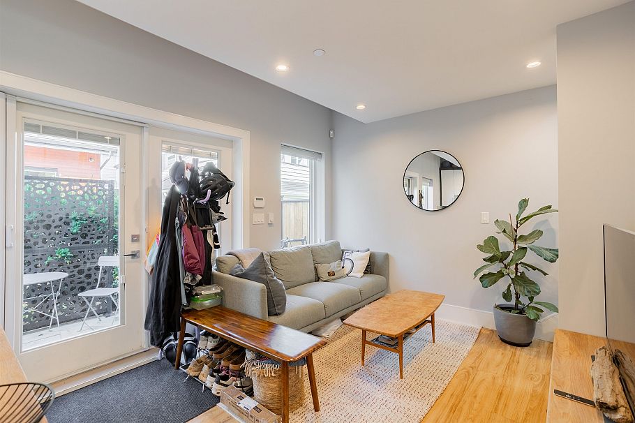 426 W 17th Avenue Vancouver, BC - 27