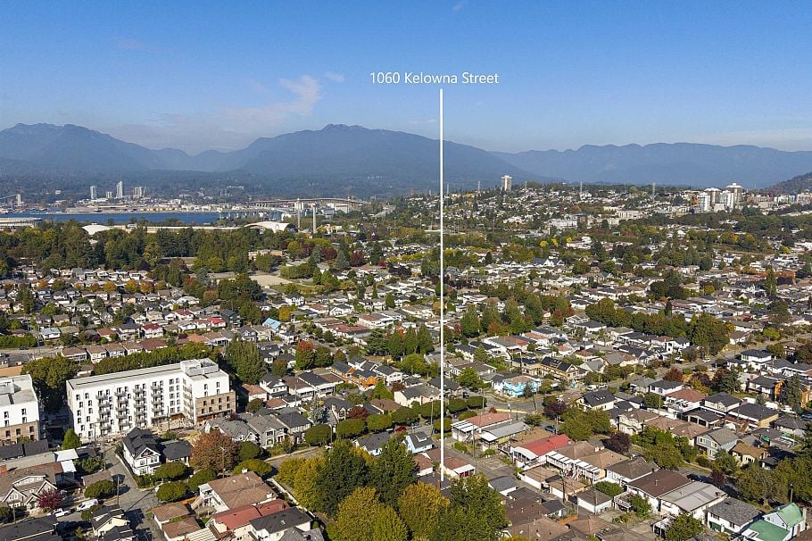 1060 Kelowna Street Vancouver, BC - 36