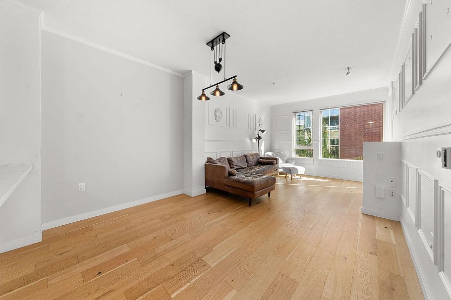 417 119 W 22nd Street North Vancouver, BC - 12