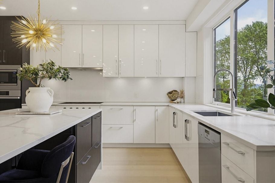 919 E 4th Street North Vancouver, BC - 12