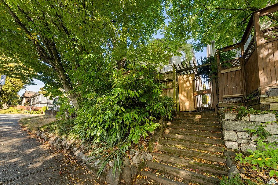 709 Prior Street Vancouver, BC - 31