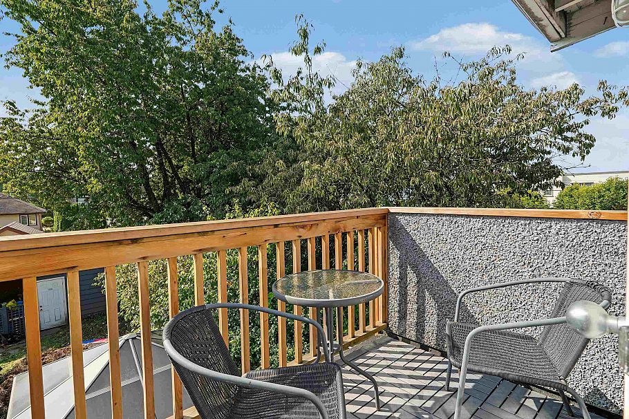 462 W 19th Avenue Vancouver, BC - 11