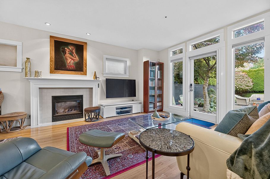3648 W 1st Avenue Vancouver, BC - 4