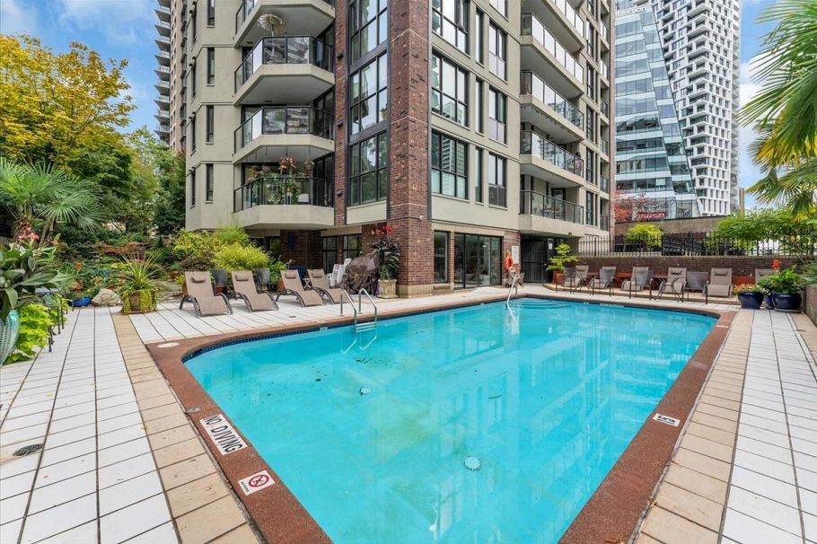 701 1010 Burnaby Street Vancouver, BC - 31