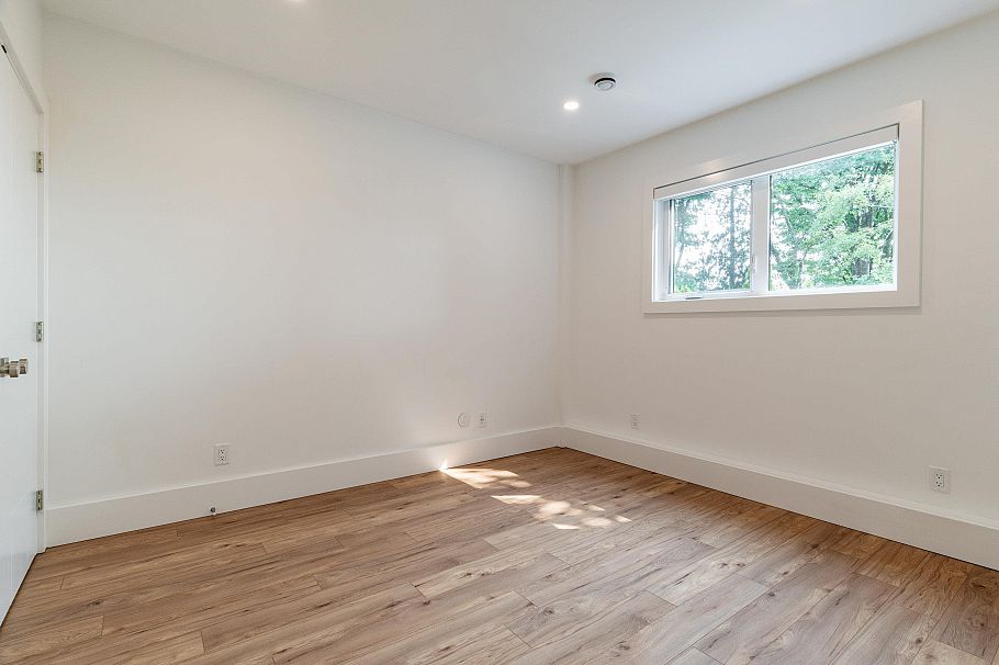 919 E 4th Street North Vancouver, BC - 39