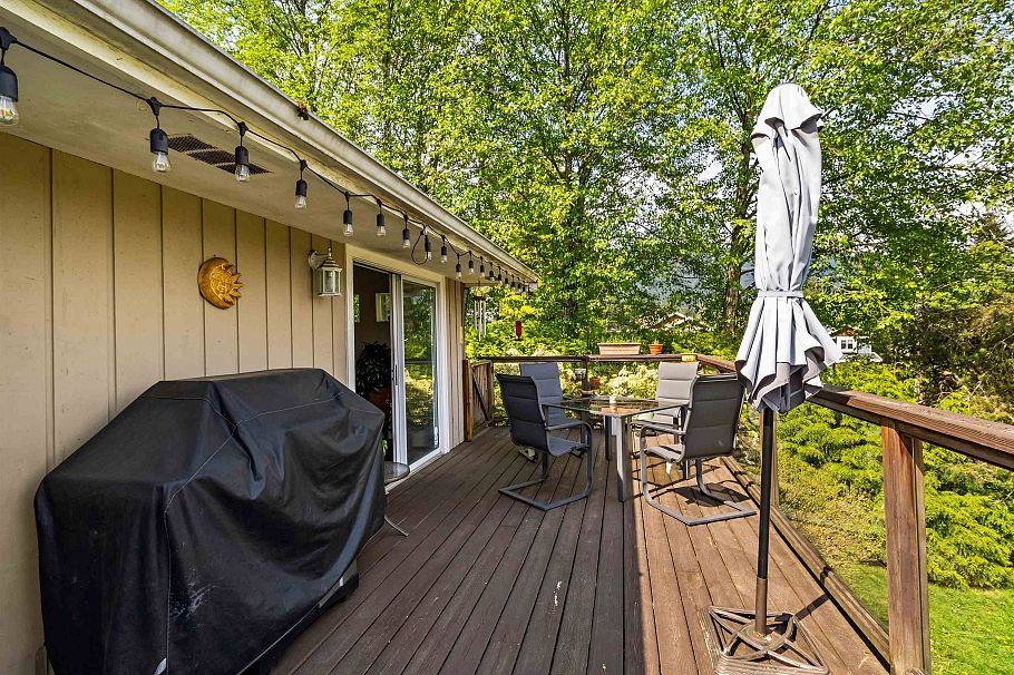 998 Fairway Drive North Vancouver, BC - 19