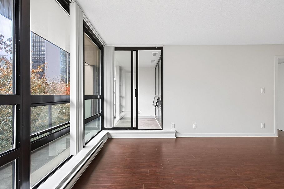 304 933 Hornby Street Vancouver, BC - 24