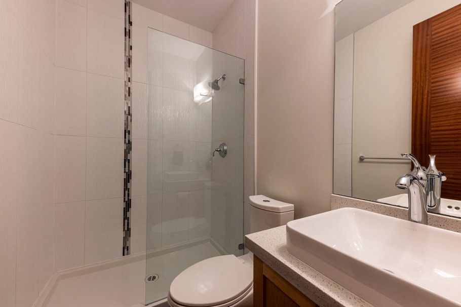 402 2138 Old Dollarton Road North Vancouver, BC - 9