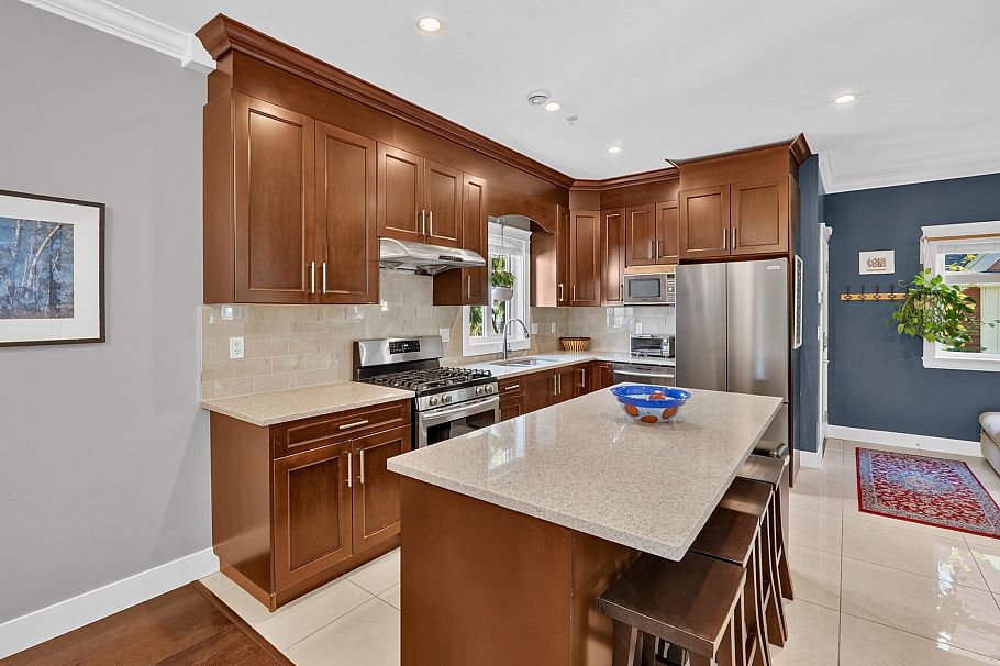 5502 Dundee Street Vancouver, BC - 10