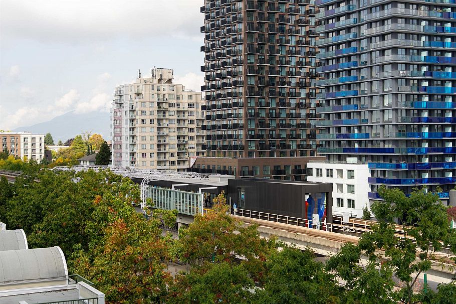809 5189 Gaston Street Vancouver, BC - 32