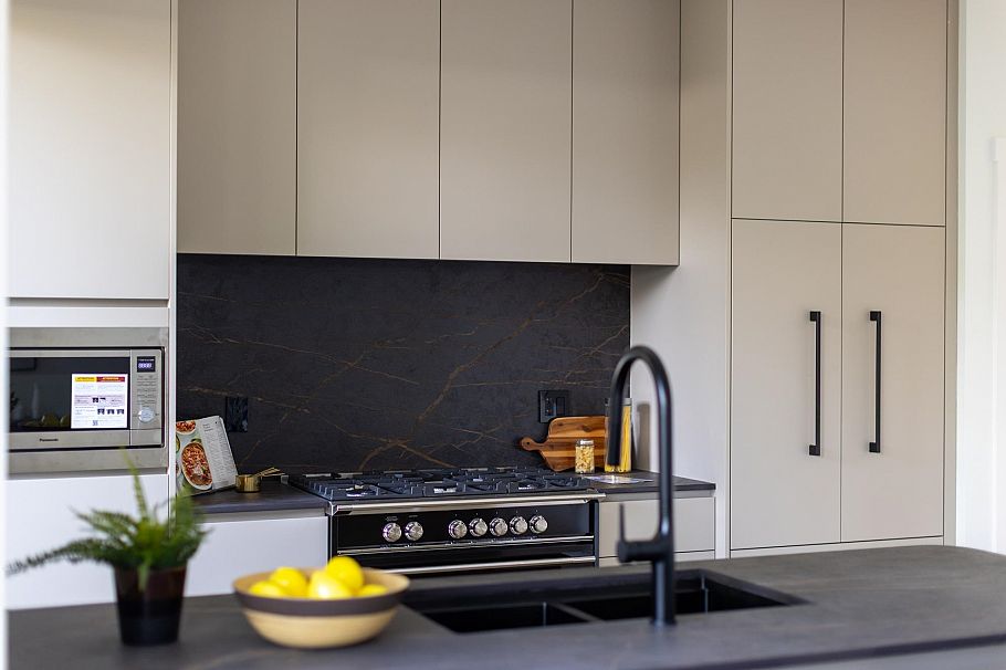 2 2145 Napier Street Vancouver, BC - 20