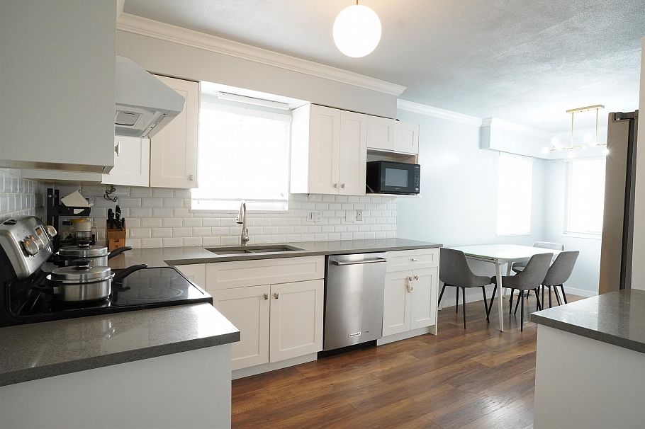 6819 Knight Street Vancouver, BC - 2