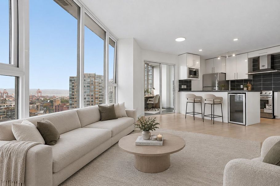 2301 689 Abbott Street Vancouver, BC - 1