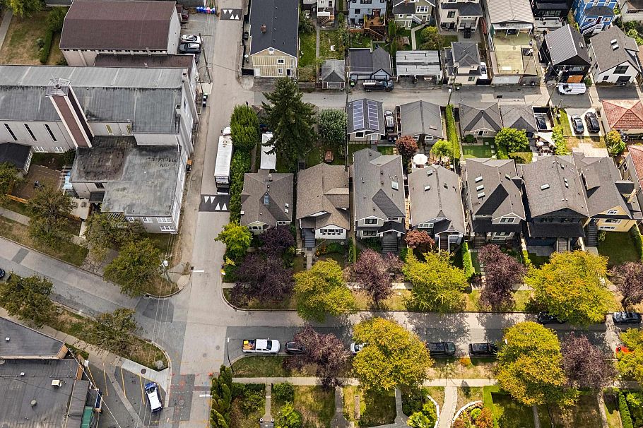 558 W 19th Avenue Vancouver, BC - 39