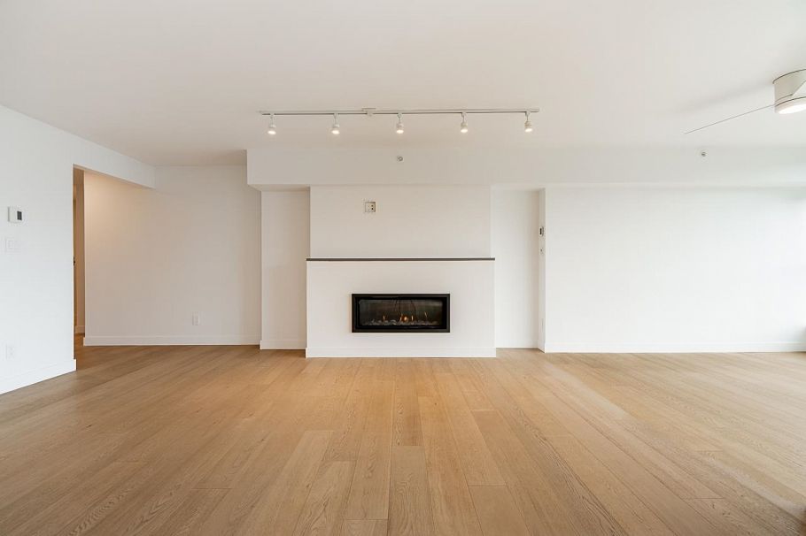 403 1188 Quebec Street Vancouver, BC - 4