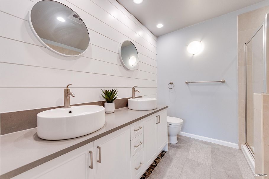 510 580 Raven Woods Drive North Vancouver, BC - 22