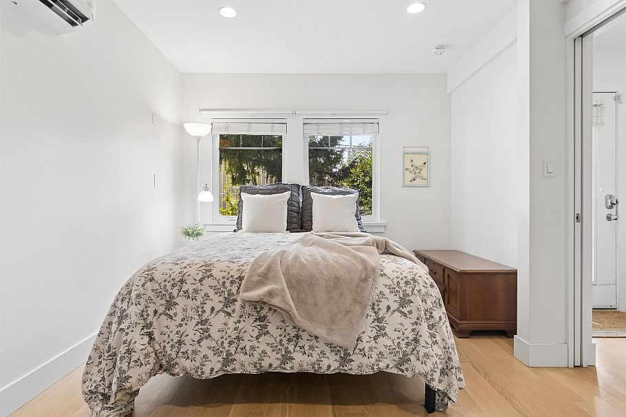 558 W 19th Avenue Vancouver, BC - 12