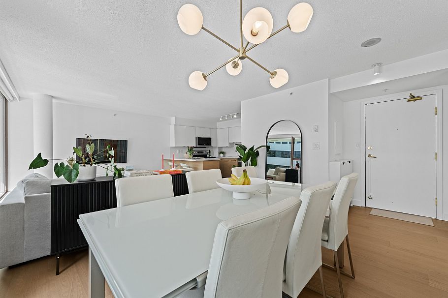 204 1633 W 8th Avenue Vancouver, BC - 17