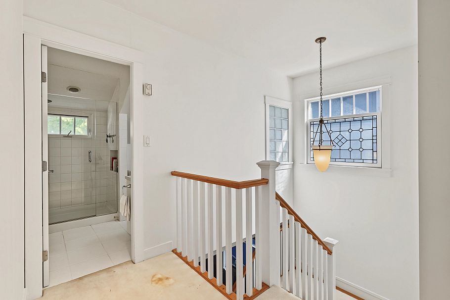 462 W 19th Avenue Vancouver, BC - 22