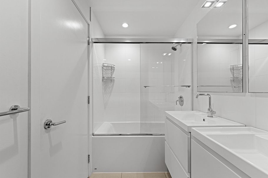 2105 1133 Hornby Street Vancouver, BC - 14