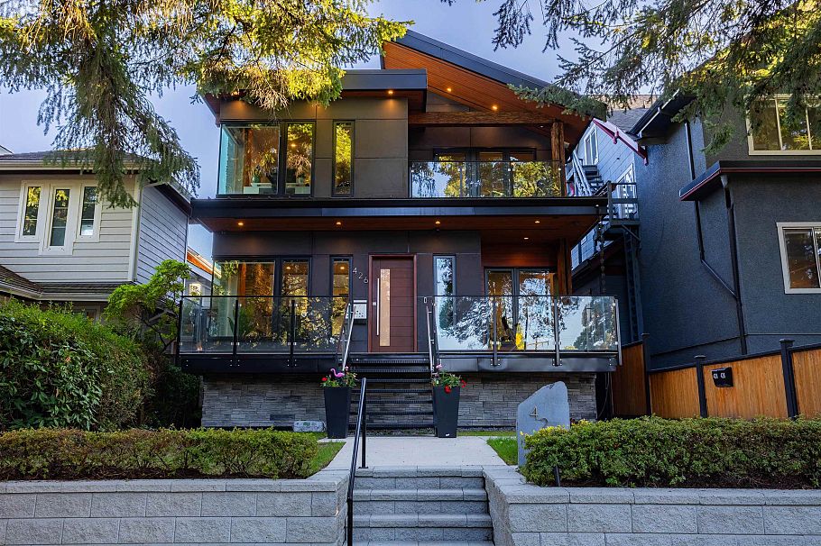 426 W 17th Avenue Vancouver, BC - 39