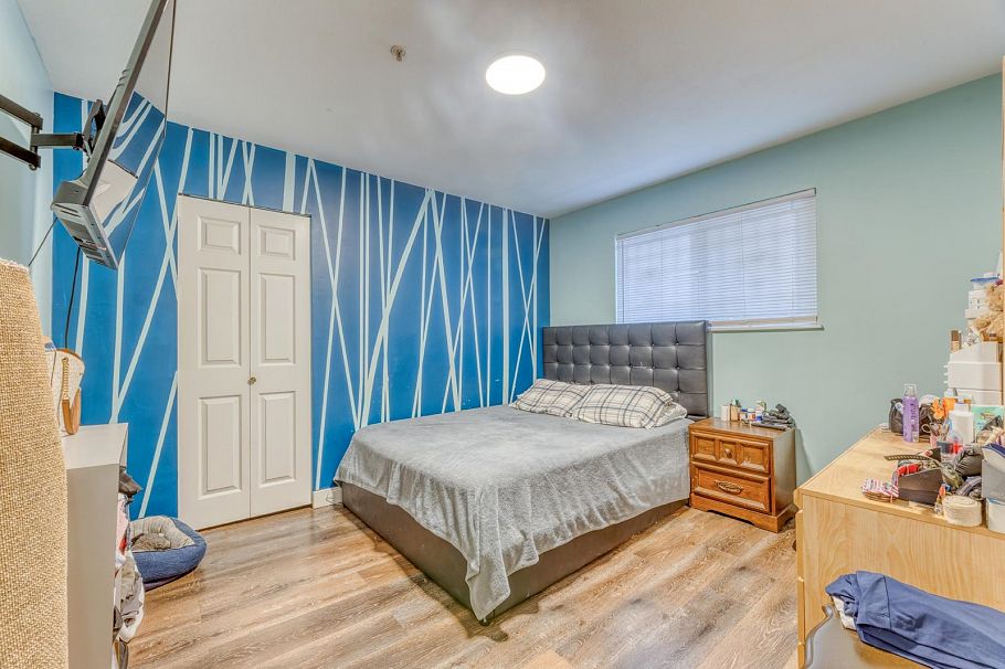 3028 E 26th Avenue Vancouver, BC - 28