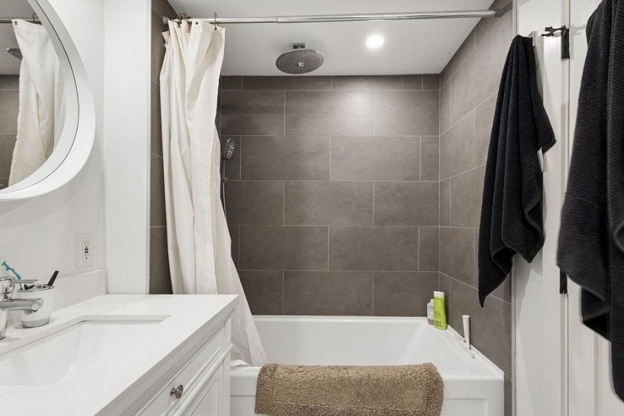 1791 E 7th Avenue Vancouver, BC - 34