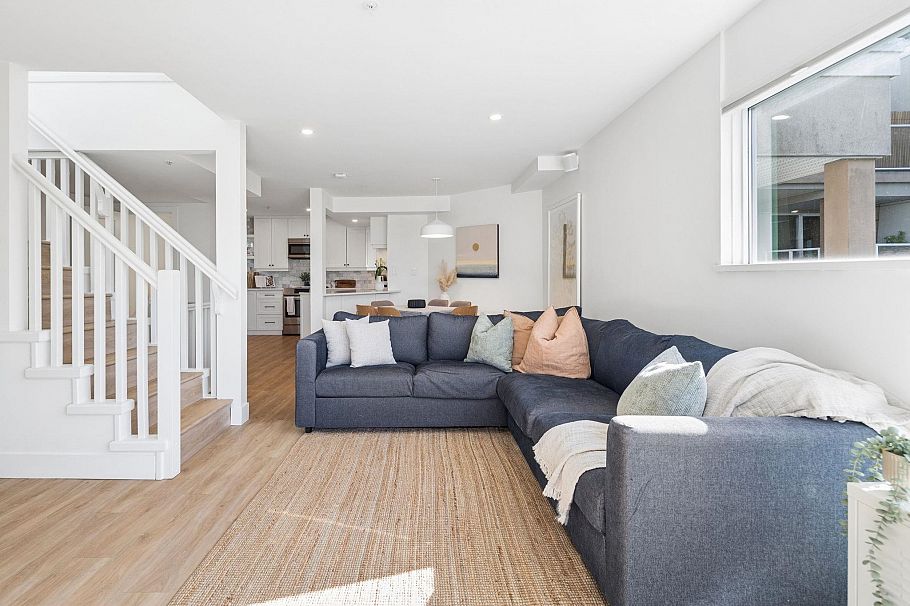 103 933 W 8th Avenue Vancouver, BC - 5