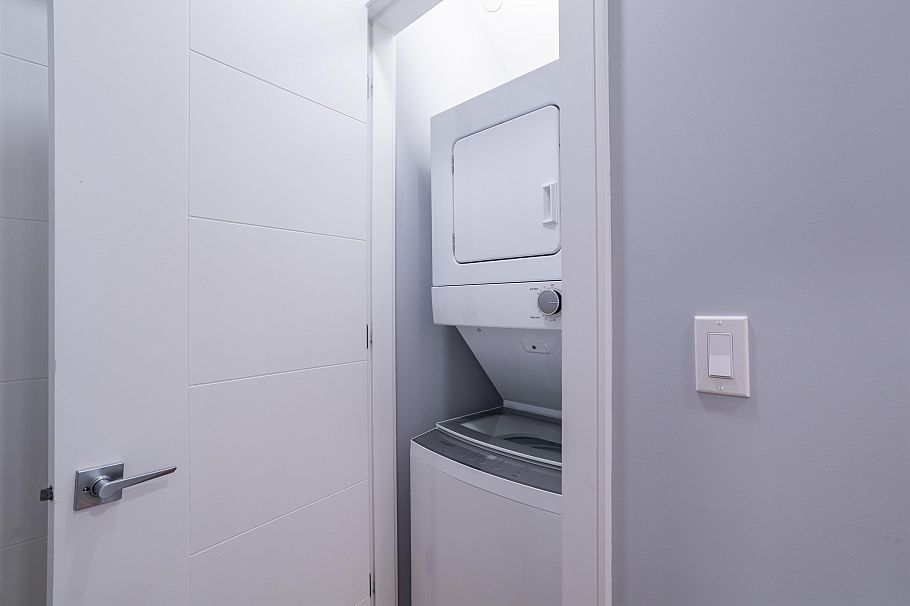 426 W 17th Avenue Vancouver, BC - 30