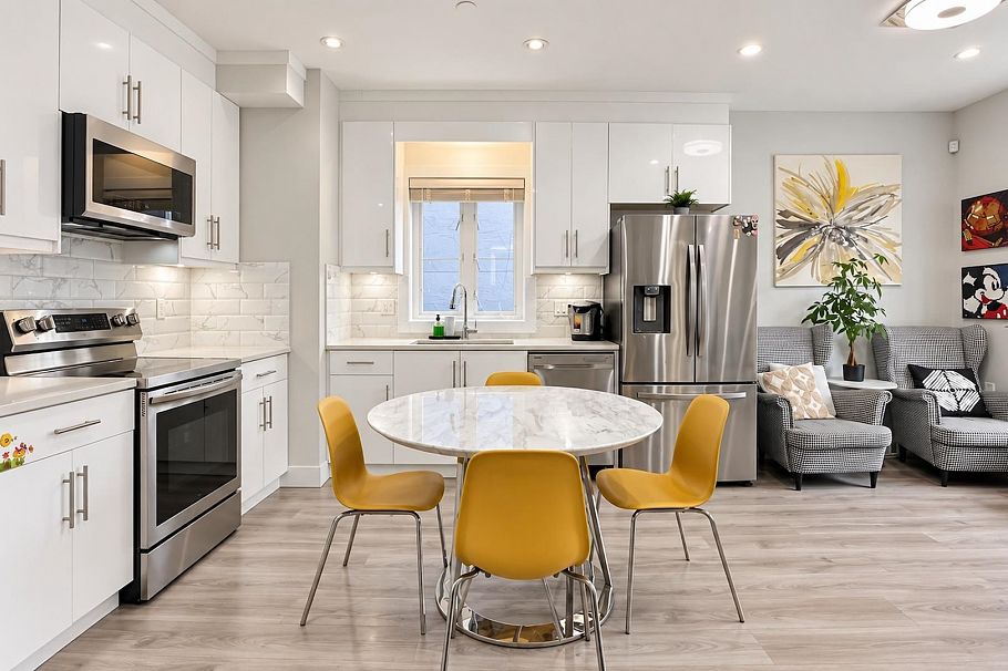 4985 Moss Street Vancouver, BC - 10