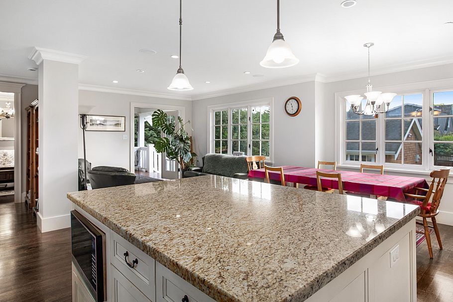 2982 W 32nd Avenue Vancouver, BC - 5