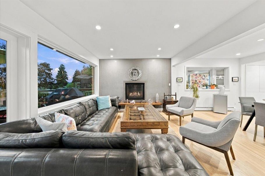 1095 W Keith Road North Vancouver, BC - 8