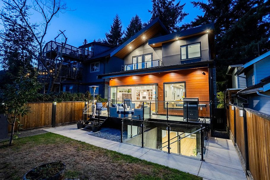 426 W 17th Avenue Vancouver, BC - 38