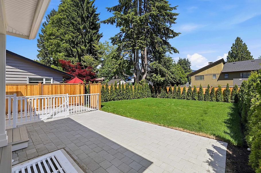 3490 Church Street North Vancouver, BC - 14