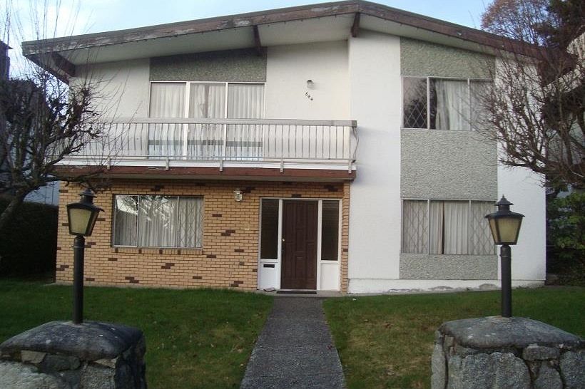 Upper 644 W 14TH STREET, North Vancouver BC V7M 1R2 North Vancouver, BC - 1