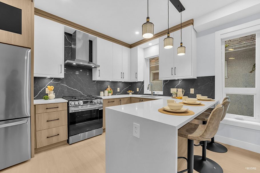 2619 Mcgill Street Vancouver, BC - 9