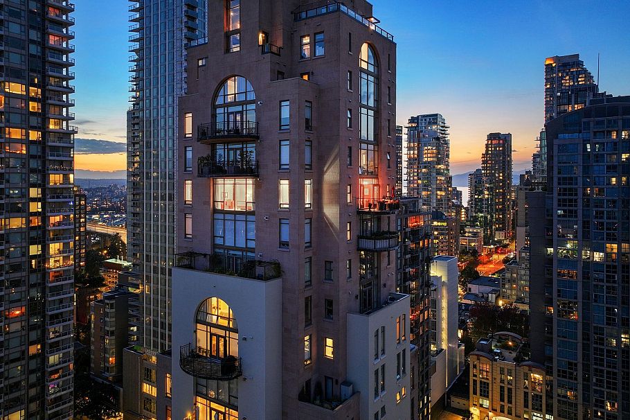 2600 1280 Richards Street Vancouver, BC - 2