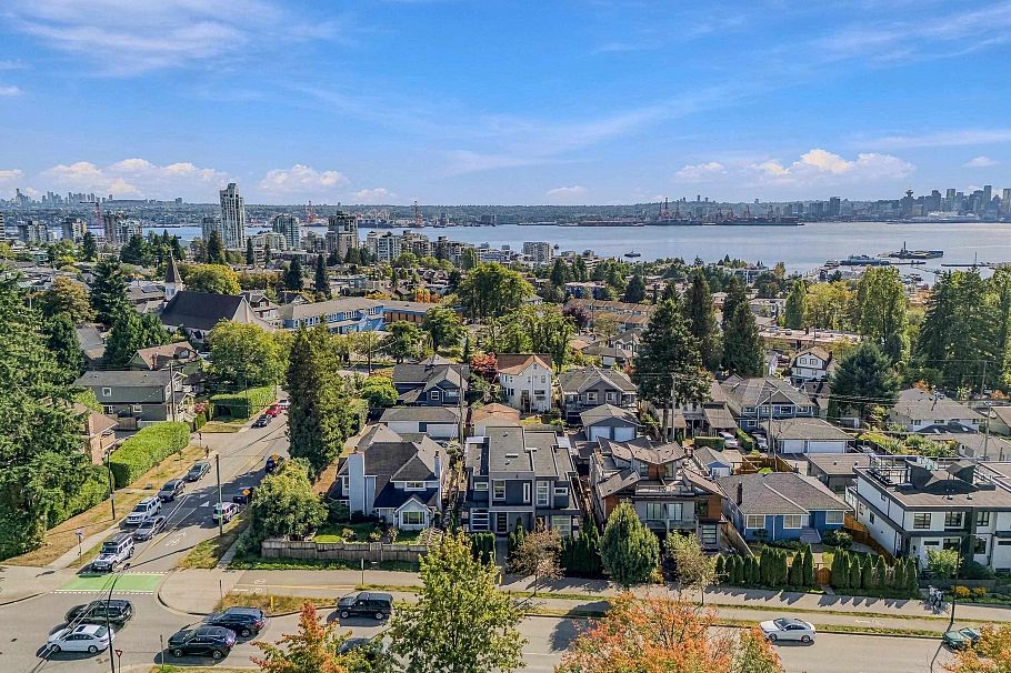 409 W Keith Road North Vancouver, BC - 19