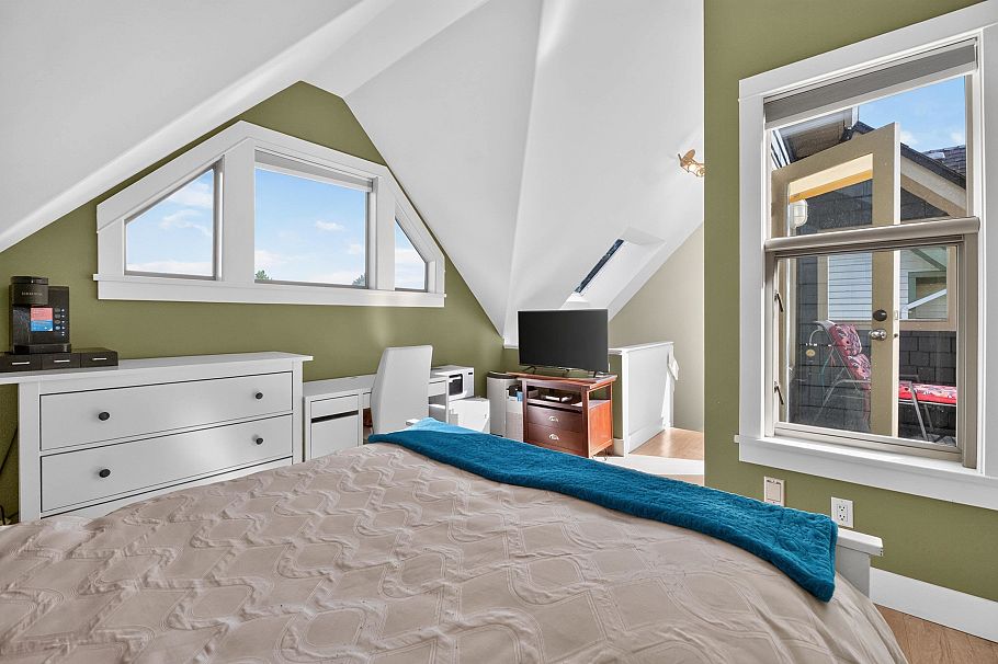 3648 W 1st Avenue Vancouver, BC - 24