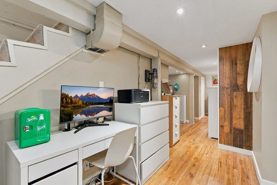 320 E 32nd Avenue Vancouver, BC - 15