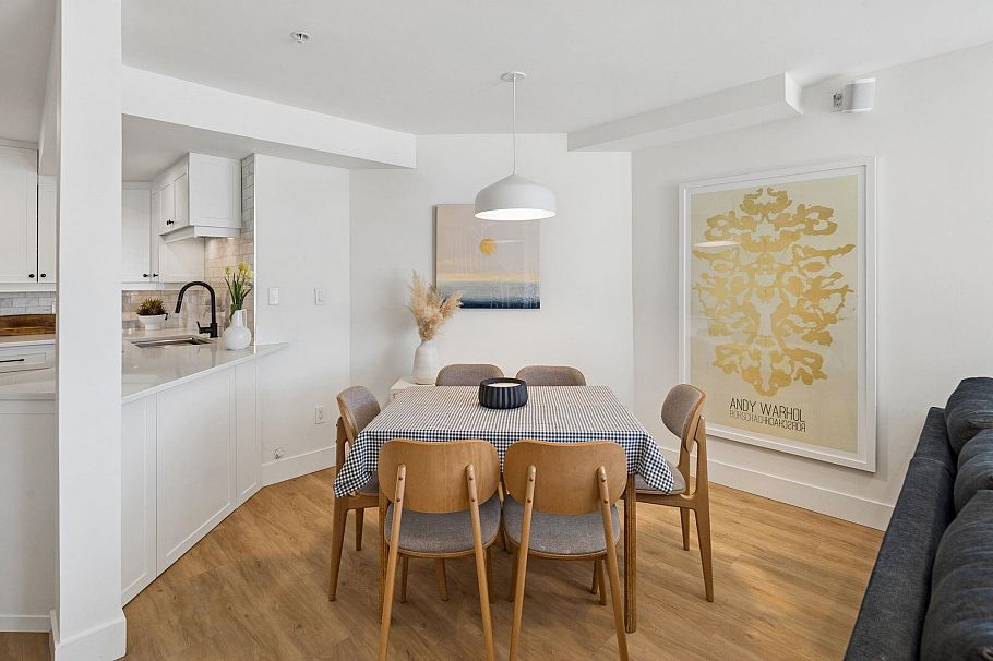 103 933 W 8th Avenue Vancouver, BC - 9