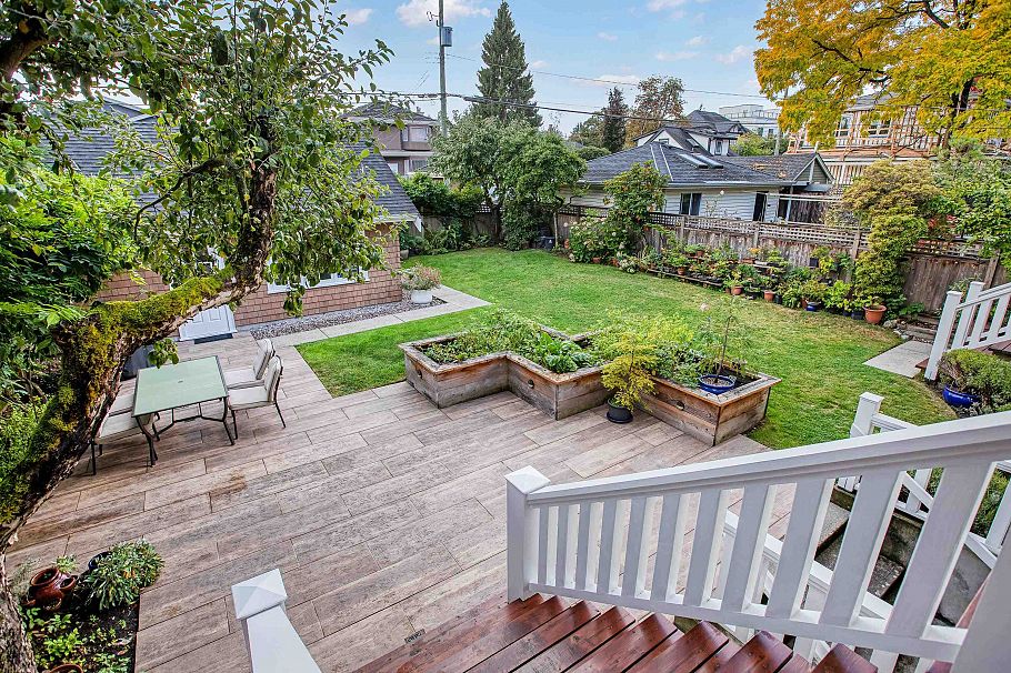 2982 W 32nd Avenue Vancouver, BC - 36